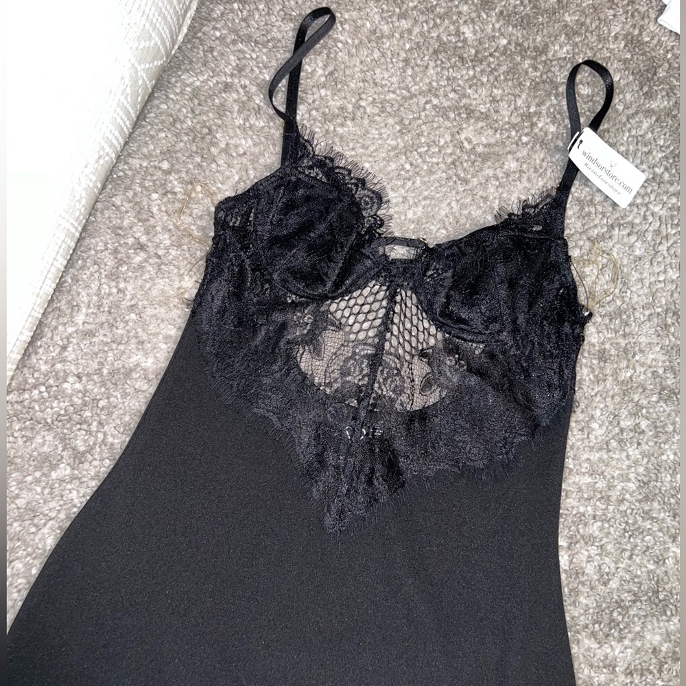 Short black lace dress